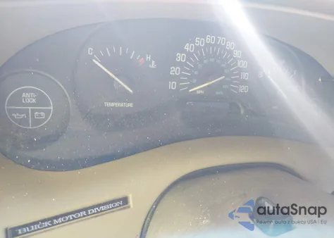 2002 Buick Century Custom z USA, uszkodzony, nr VIN 2G4WS52J221175456